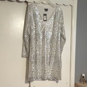 City Chic Silver Sequin Long Sleeve Dress